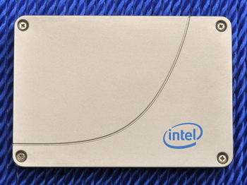 SSD Intel SSD 520 with SATA 6 Gb / s